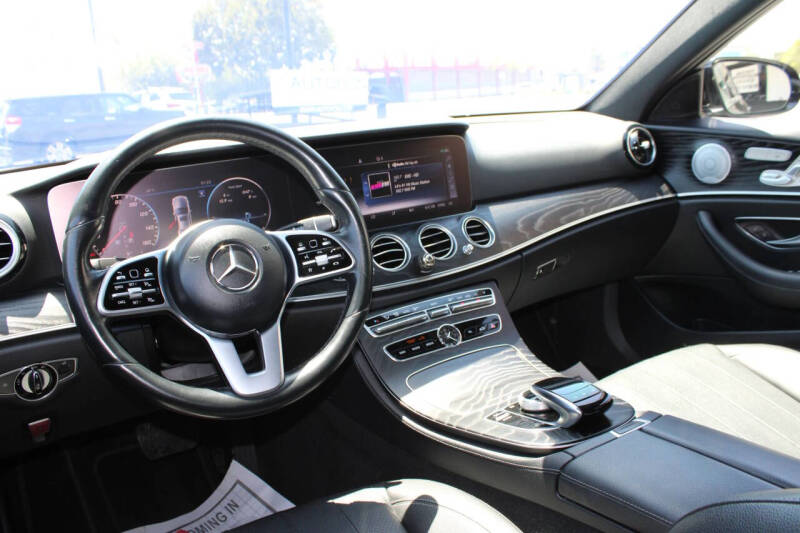 2019 Mercedes-Benz E-Class E 300