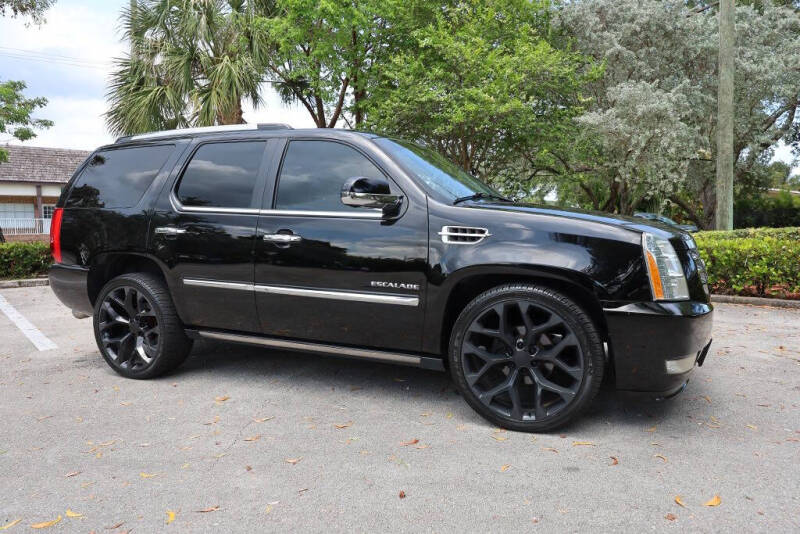 2011 Cadillac Escalade Premium
