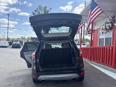 2017 Ford Escape SE