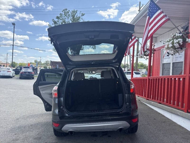 2017 Ford Escape SE