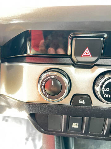 2018 Toyota Tacoma TRD Sport