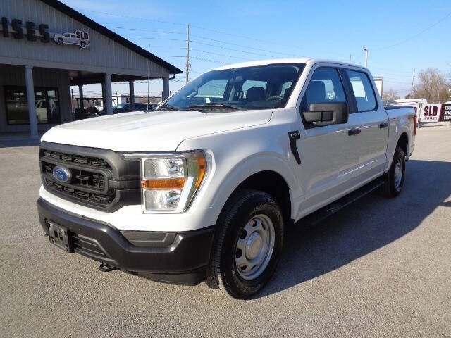 2021 Ford F-150 XL's photo