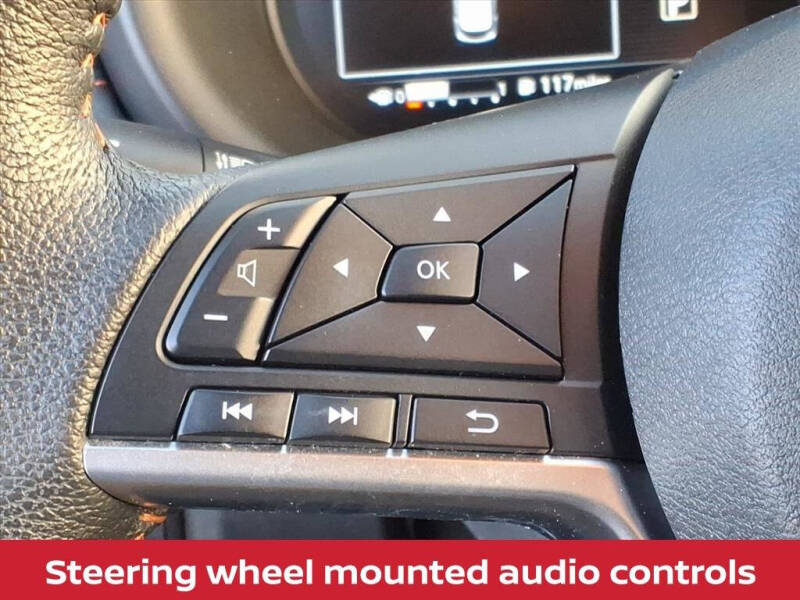 2021 Nissan Kicks SR