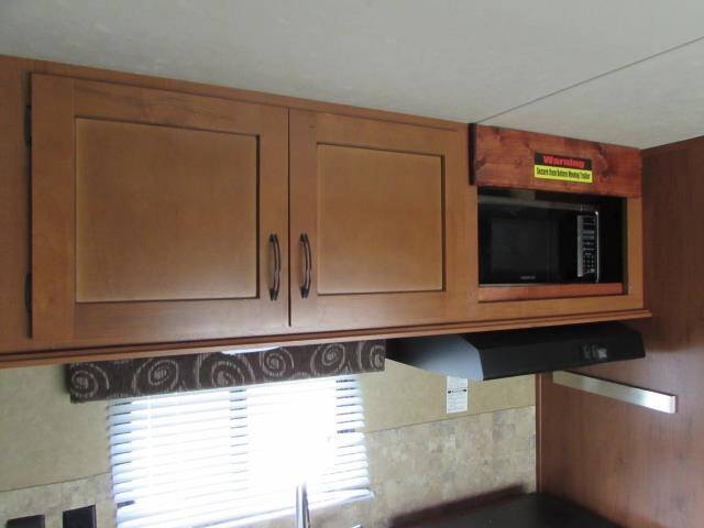 2015 CHEROKEE GREY WOLF