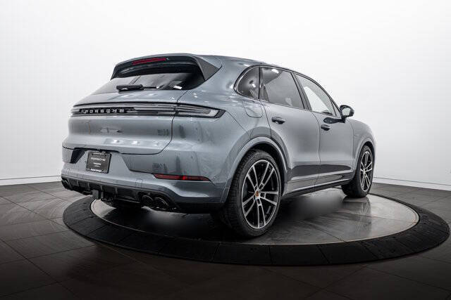 2026 Porsche Cayenne S E-Hybrid