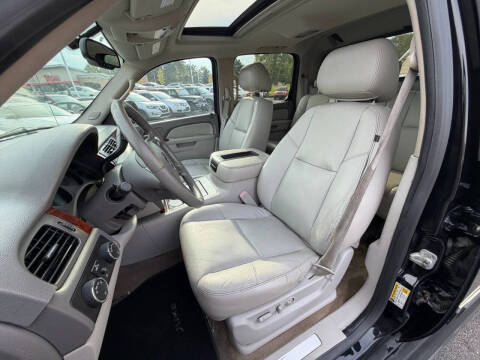 2011 Chevrolet Avalanche LTZ