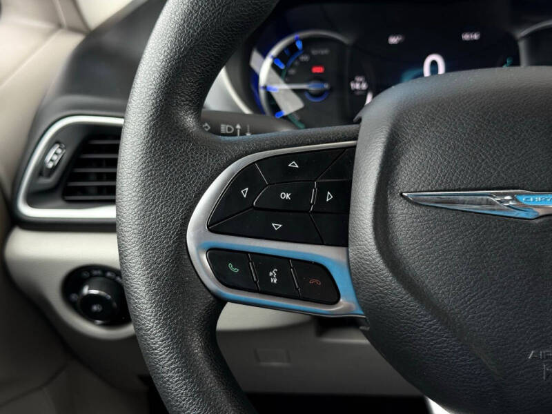 2018 Chrysler Pacifica Hybrid Touring Plus