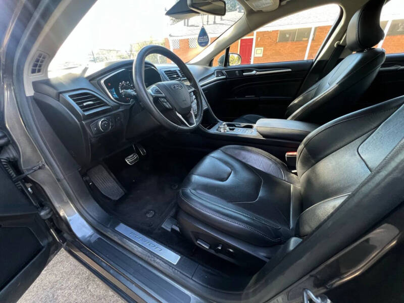 2017 Ford Fusion Titanium