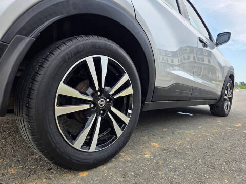 2020 Nissan Kicks SV