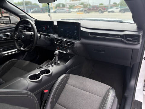 2024 Ford Mustang EcoBoost Premium