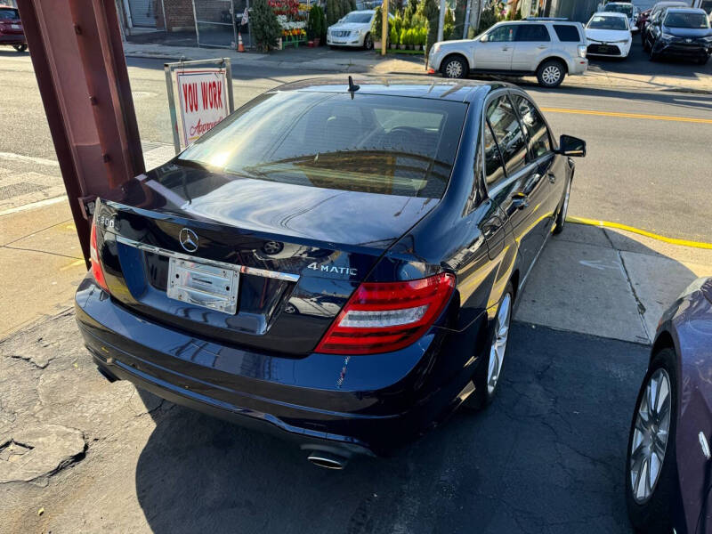 2012 Mercedes-Benz C-Class C300 Sport photo 9