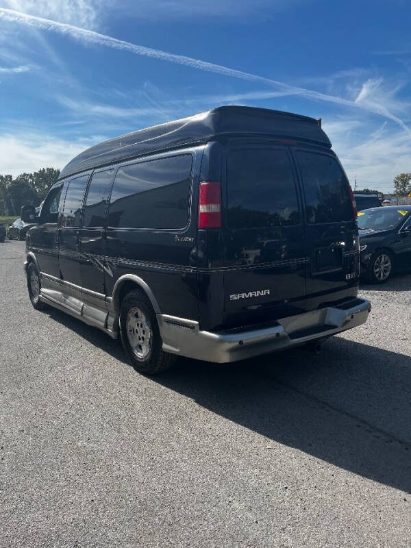 2005 GMC Savana