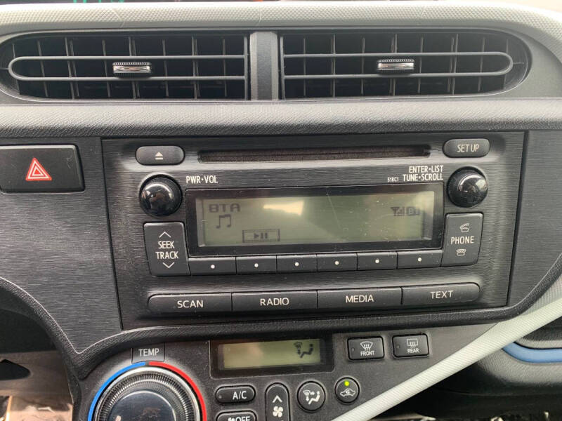 2012 Toyota Prius c Two