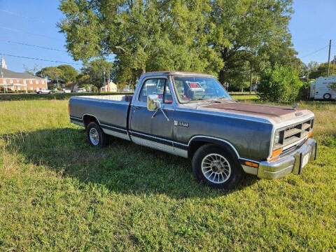1987 Dodge D150 Pickup