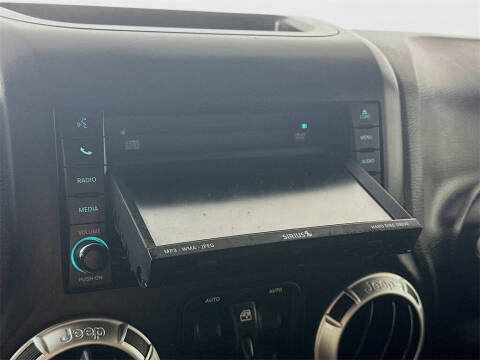 2011 Jeep Wrangler Unlimited Sahara