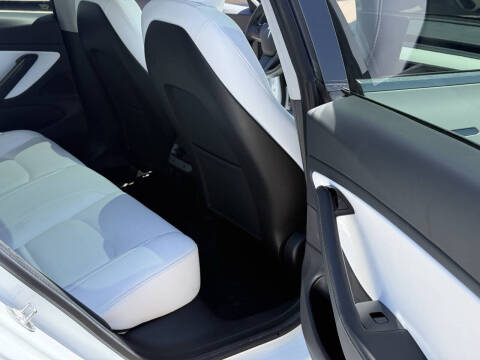 2020 Tesla Model 3 Standard Range Plus