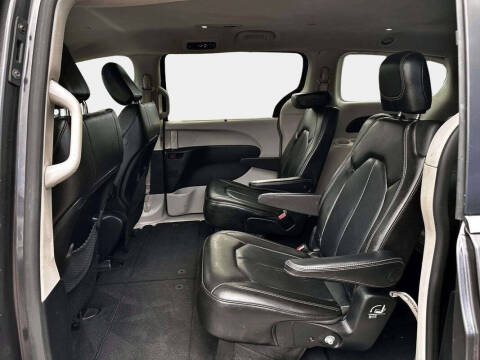 2020 Chrysler Voyager LXi
