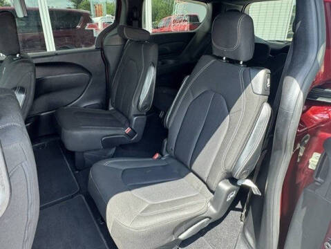 2020 Chrysler Pacifica Touring