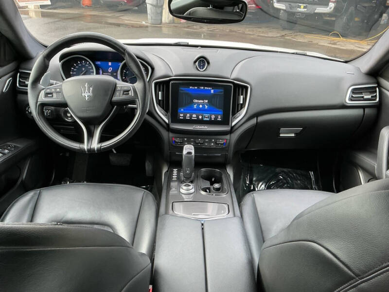 2020 Maserati Ghibli