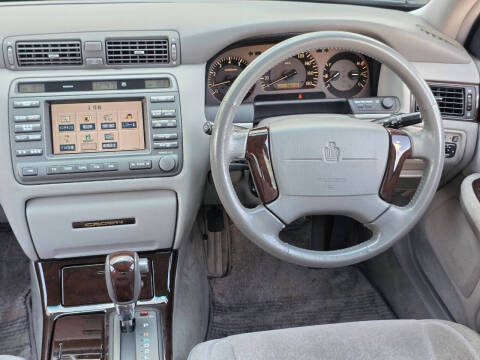 2000 Toyota Crown