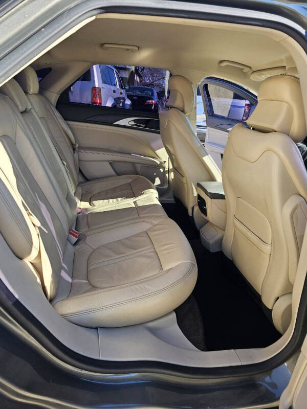 2017 Lincoln MKZ Select