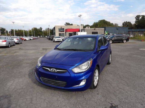 2012 Hyundai Accent GLS