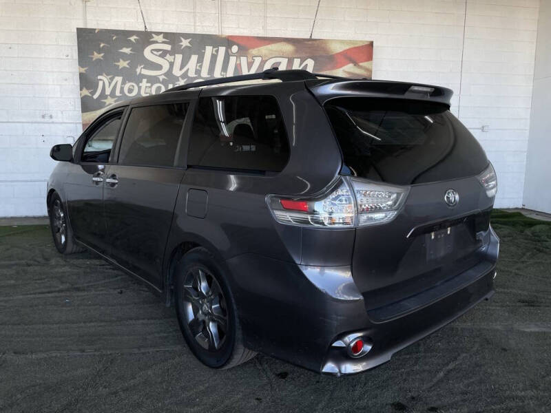 2015 Toyota Sienna