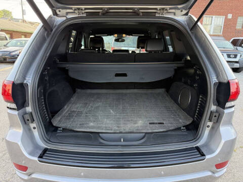 2017 Jeep Grand Cherokee Laredo