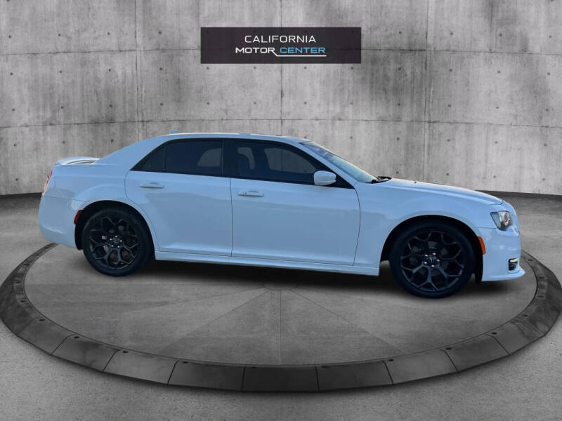 2019 Chrysler 300 S