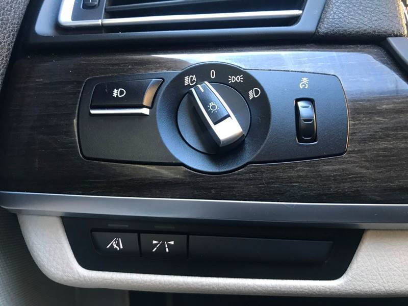 2011 BMW 7 Series 750Li xDrive