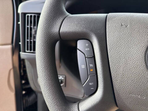 2025 Chevrolet Express 2500