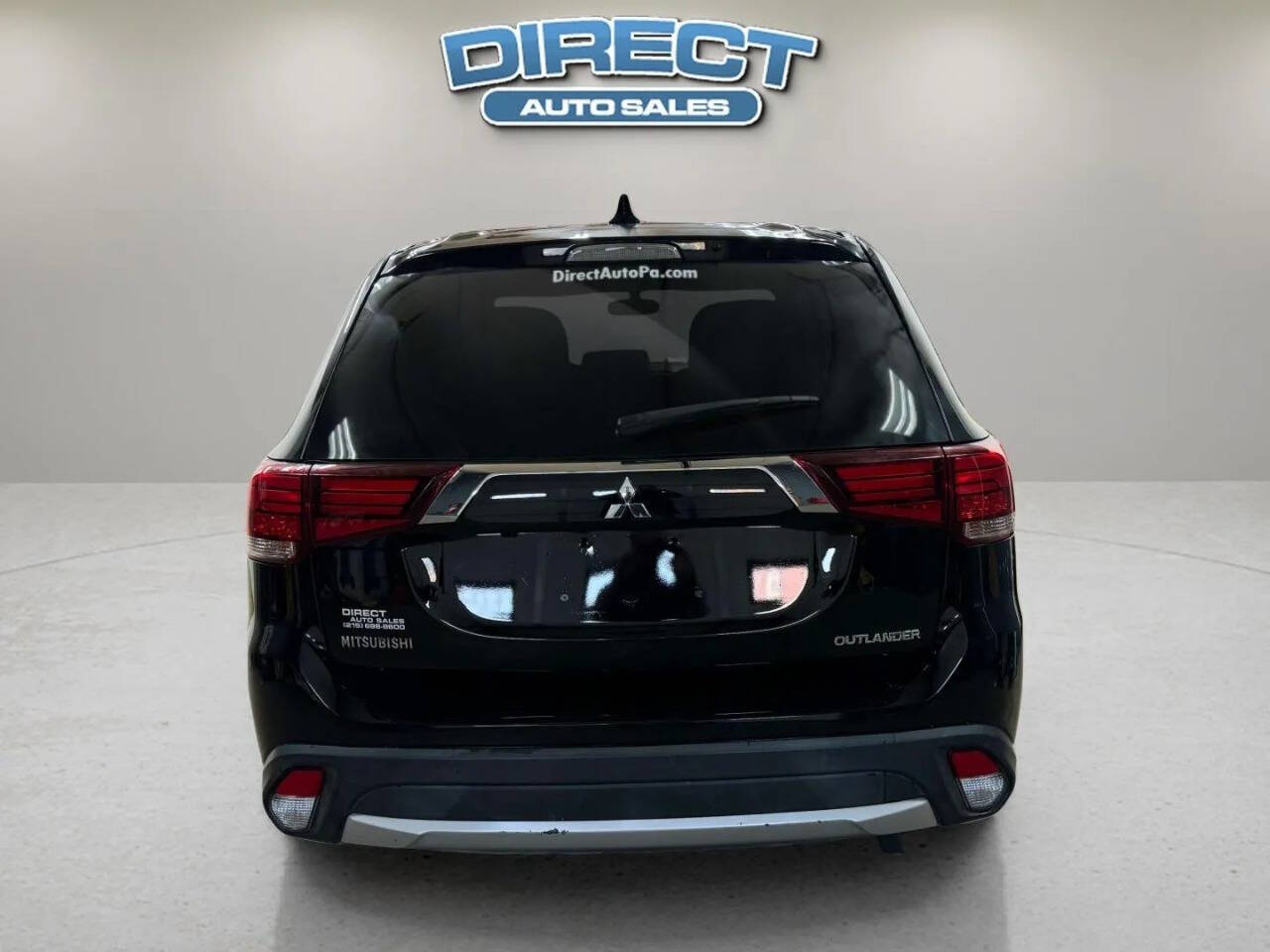 2018 Mitsubishi Outlander ES 4dr SUV - Black exterior view 5