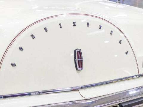 1977 Lincoln Mark V