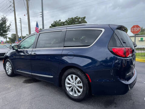 2018 Chrysler Pacifica Touring L
