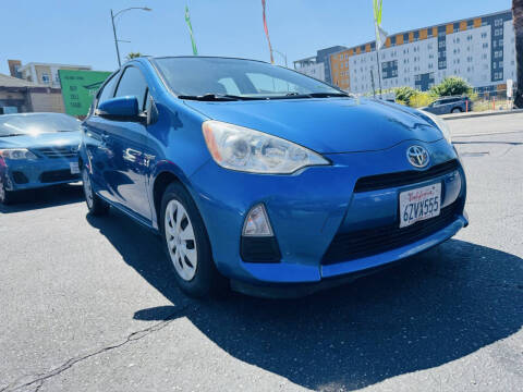 2013 Toyota Prius c Four