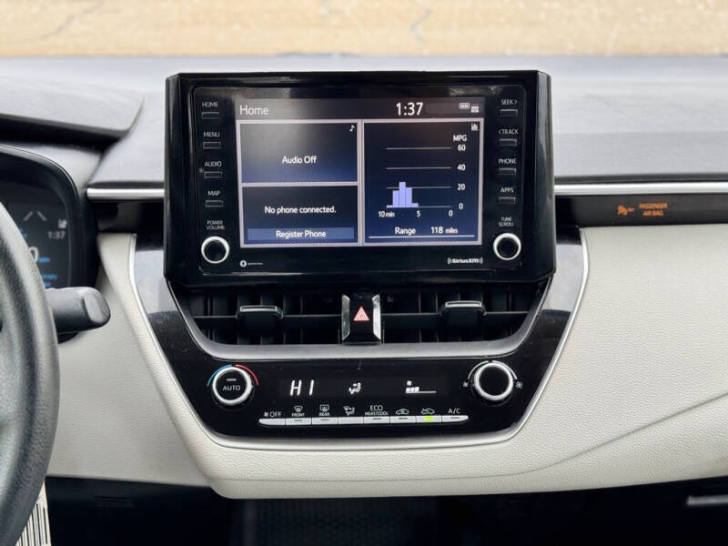 2022 Toyota Corolla LE