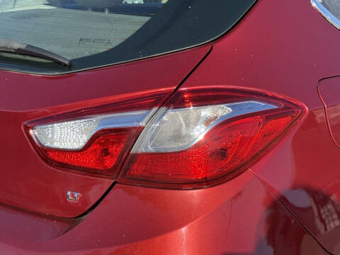 2018 Chevrolet Cruze LT Auto