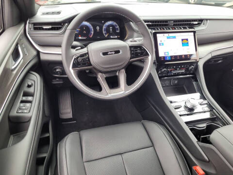 2025 Jeep Grand Cherokee Overland