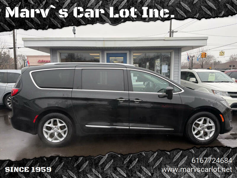 2017 Chrysler Pacifica Touring-L Plus