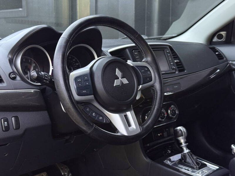 2011 Mitsubishi Lancer Evolution MR