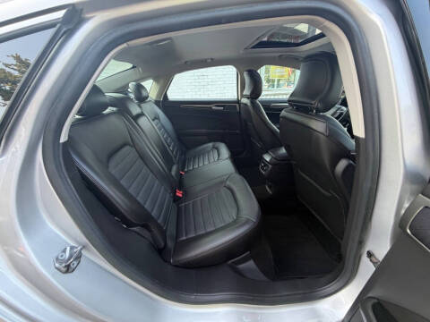 2016 Ford Fusion SE