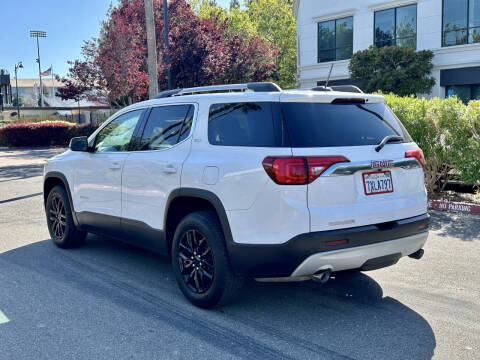 2017 GMC Acadia SLT-1