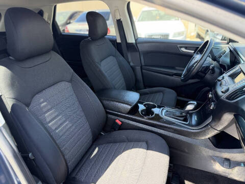 2018 Ford Edge SE