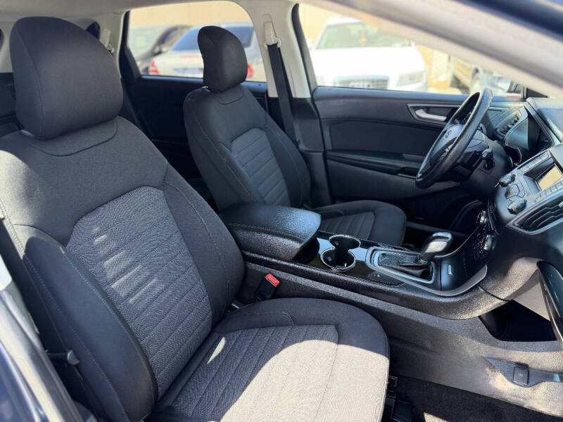 2018 Ford Edge SE