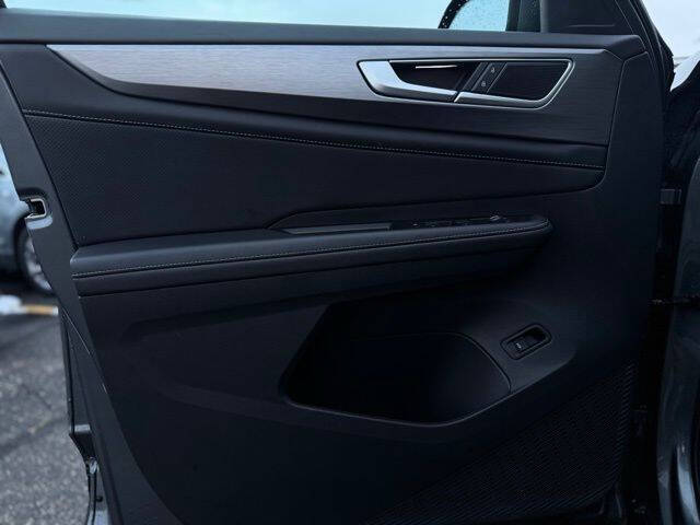 2025 Volkswagen Atlas Cross Sport SE 4Motion