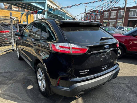 2020 Ford Edge SE