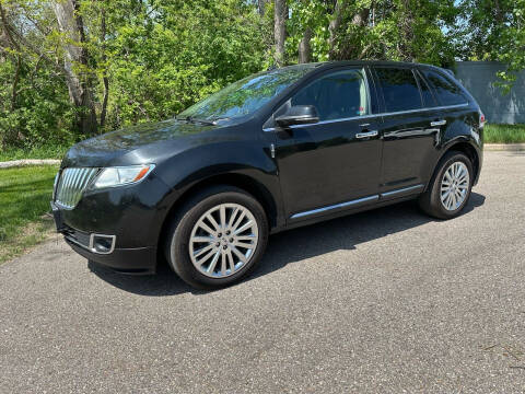 2013 Lincoln MKX for sale at Family Auto Sales llc in Fenton MI