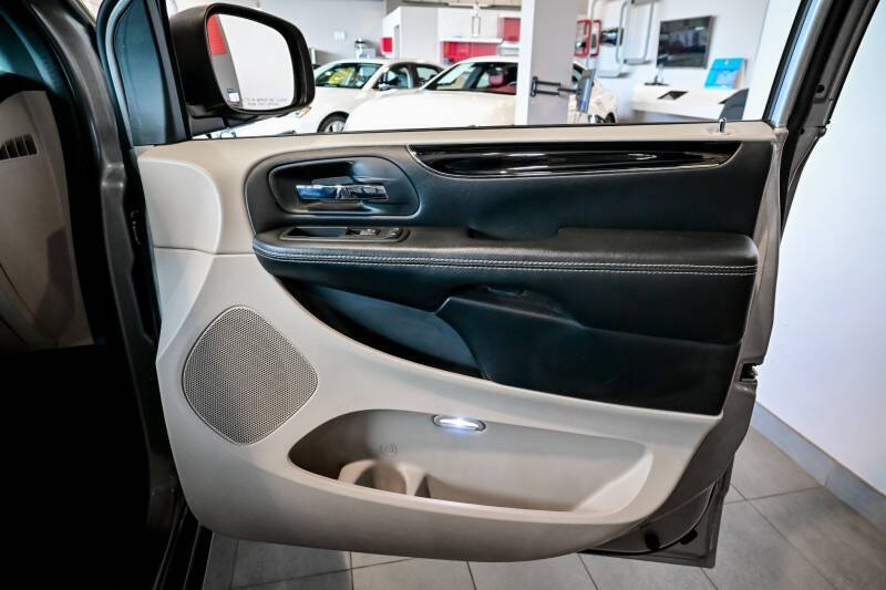 2017 Dodge Grand Caravan SE Plus