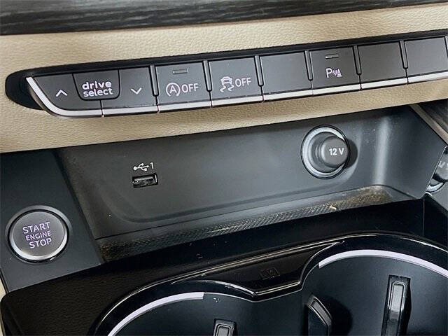 2022 Audi A4 quattro S line Prem Plus 45 TFSI