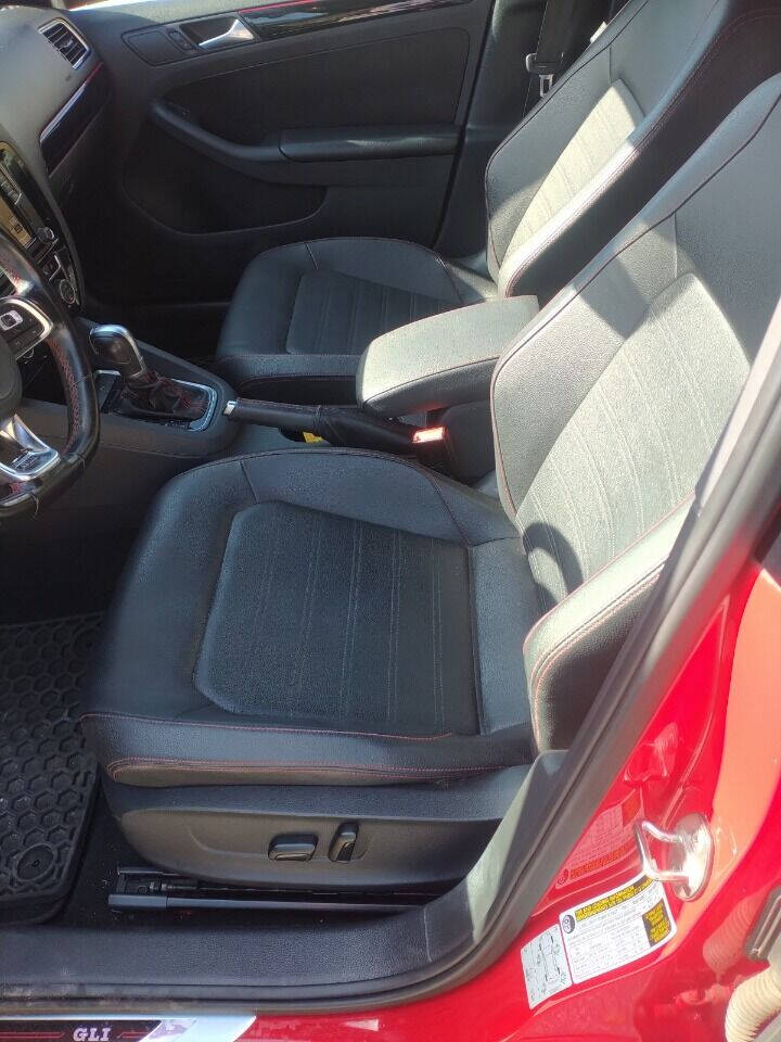 2017 Volkswagen Jetta  - $0